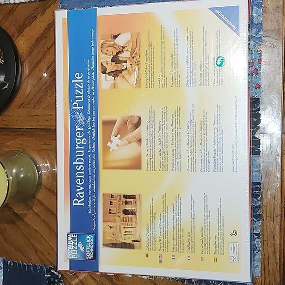 NWT "THE BEATLES" RAVENSBURGER PUZZLE - Picture 2 of 2